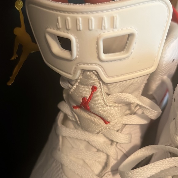 Jordans - Picture 2 of 5